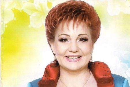 Хәния Фәрхи үзе үлгәннән соң Әнгам Атнабаев премиясе лауреаты булды